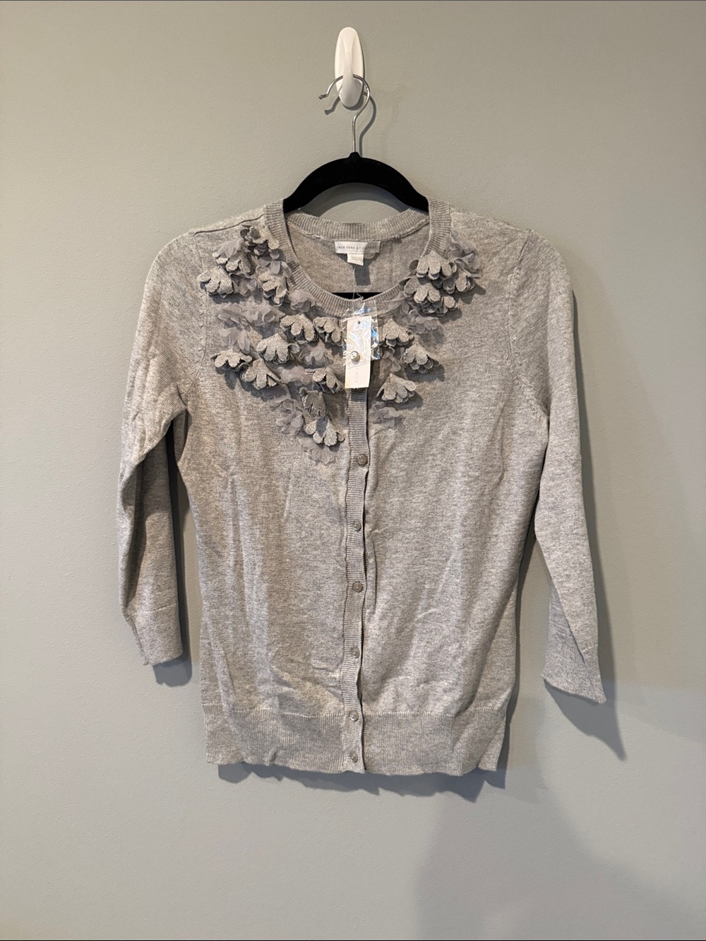 New York & Company Light Gray Floral Applique Cardigan